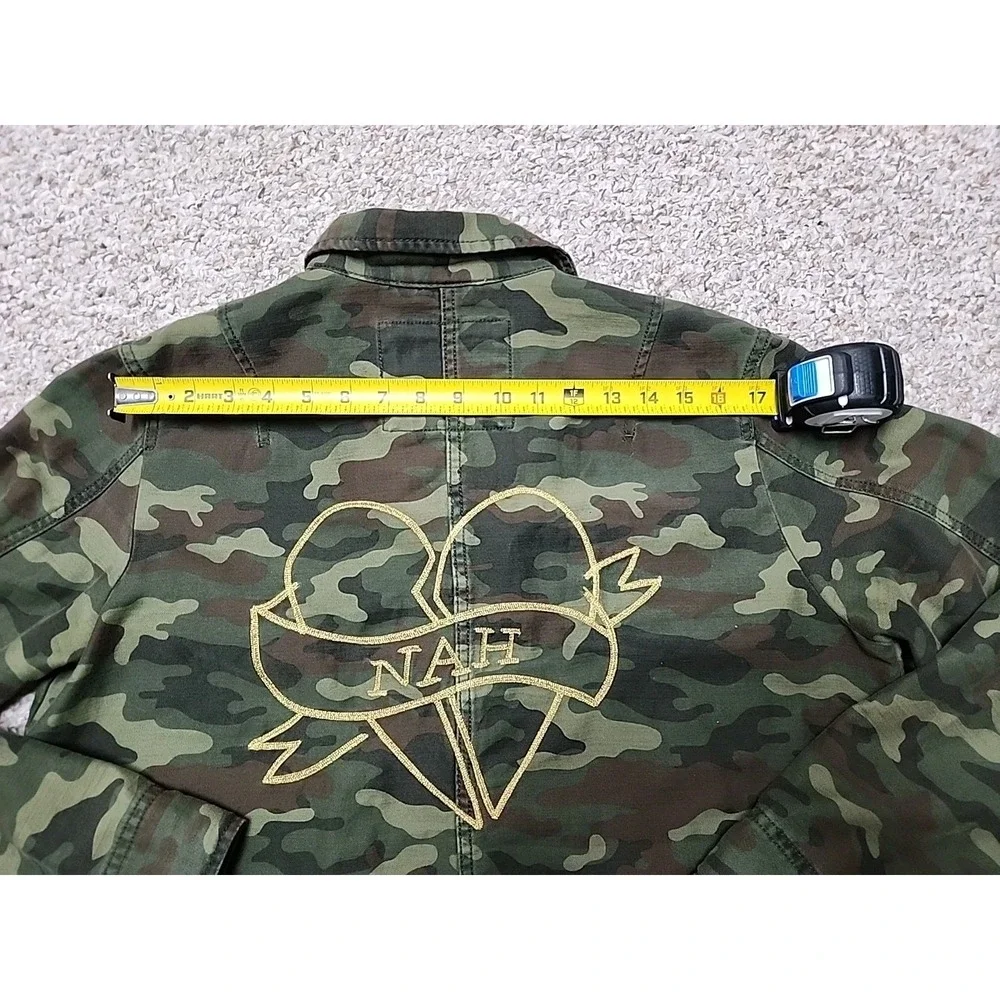 American Eagle AEO‎ Green Camo NAH Embroidered Heart Utility Jacket L Buttons